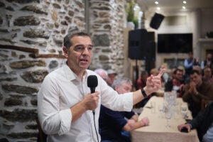 Τσίπρας: Μητσοτάκης και Αυγενάκης έστησαν πελατειακό σύστημα εξαγοράς συνειδήσεων και διασπάθισης επιδοτήσεων