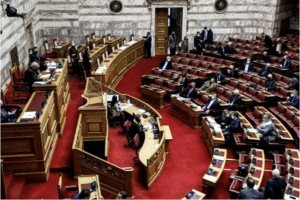 Βουλή: Πέρασε το νομοσχέδιο για την πρόσβαση στο Διαδίκτυο μόνο με τις ψήφους της ΝΔ