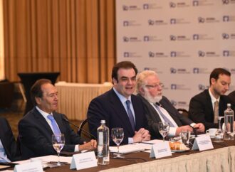 ΠΕΦ: Ζητά σταθερή και προβλέψιμη φαρμακευτική και βιομηχανική πολιτική για να προχωρήσουν παραγωγικές επενδύσεις
